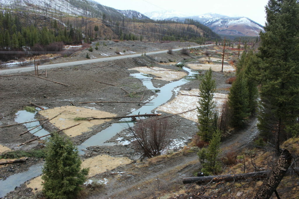 Yankee Fork Side Channel Habitat Improvement