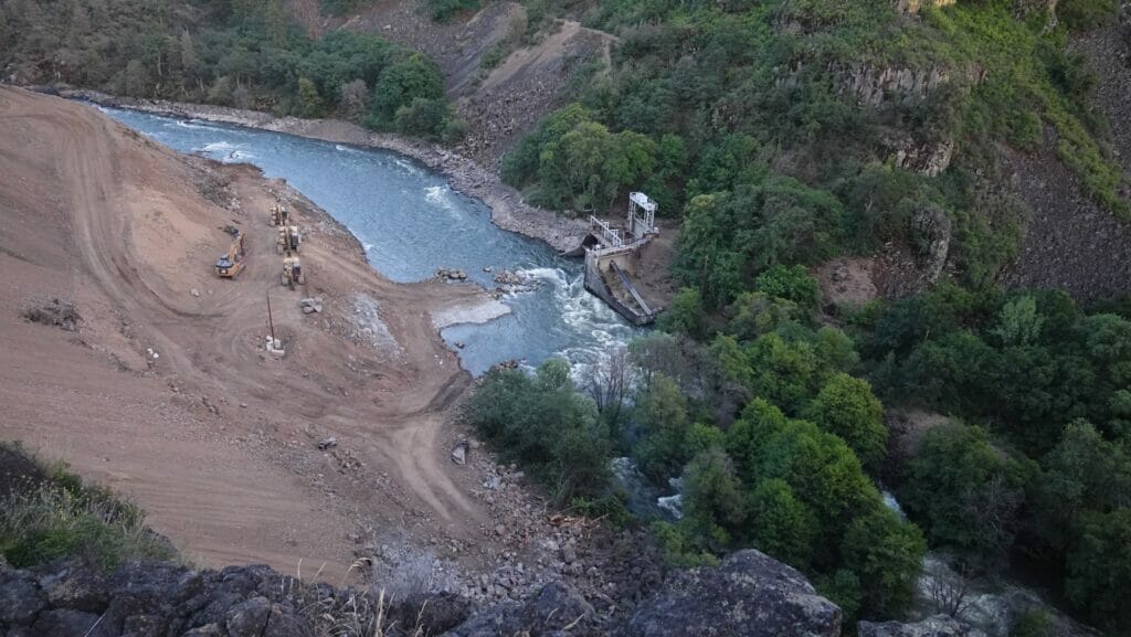 Areal view of cranes after removal of Klamath dams